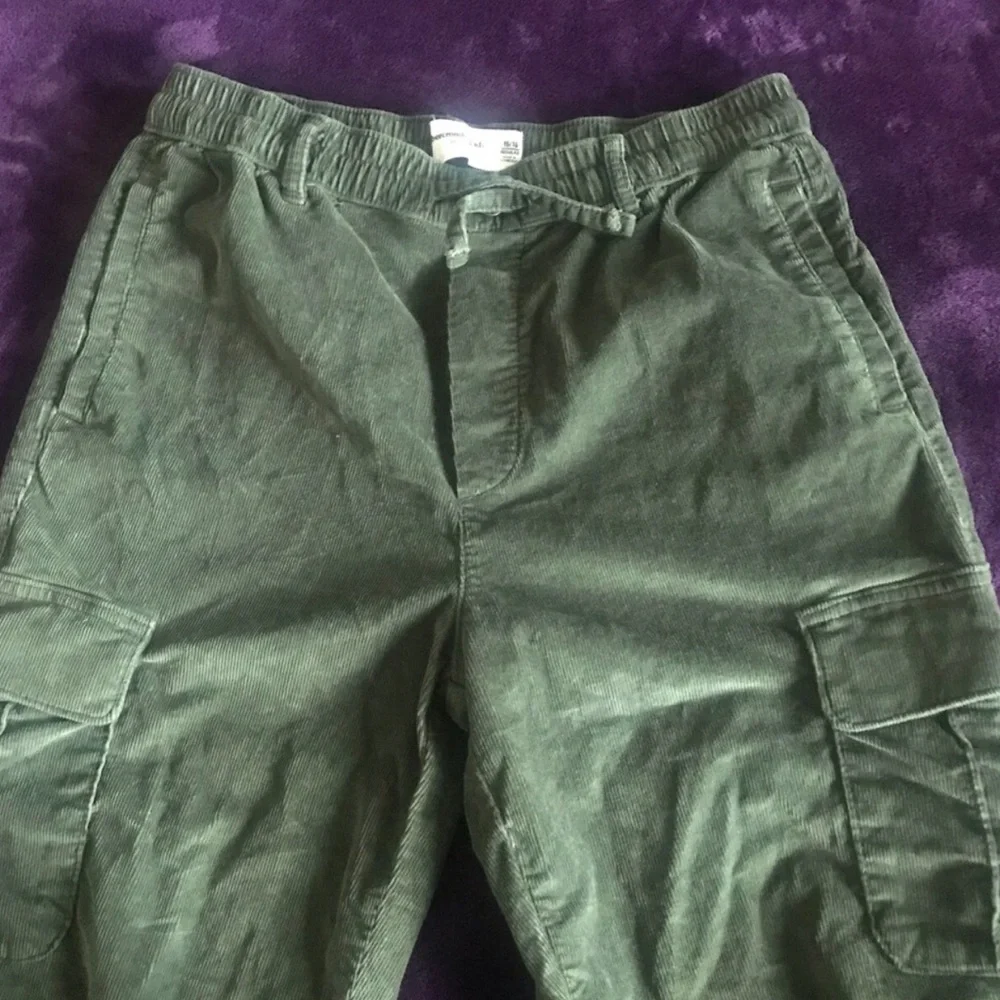 Abercrombie Kids Olive Green Cargo Pants - Elastic Waist NWOT Size 15/16